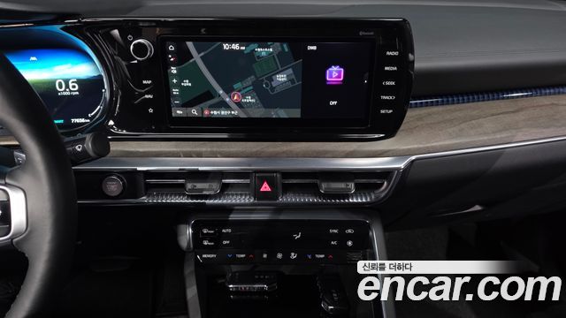 Kia K5 2023 — photo 19