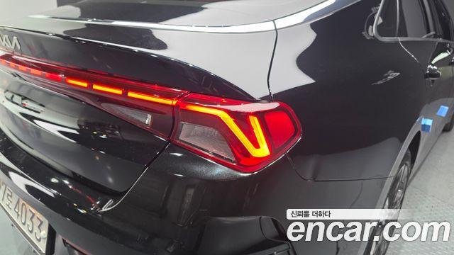 Kia K5 2023 — photo 9