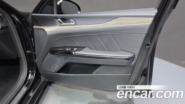 Kia K5 2023 — photo 14