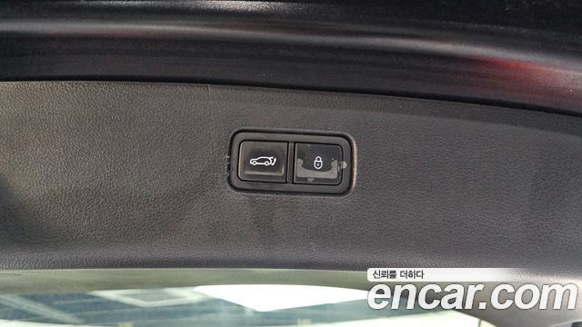 Genesis GV80 2022 — photo 32