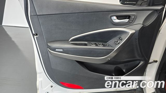 Hyundai Santafe 2015 — photo 14