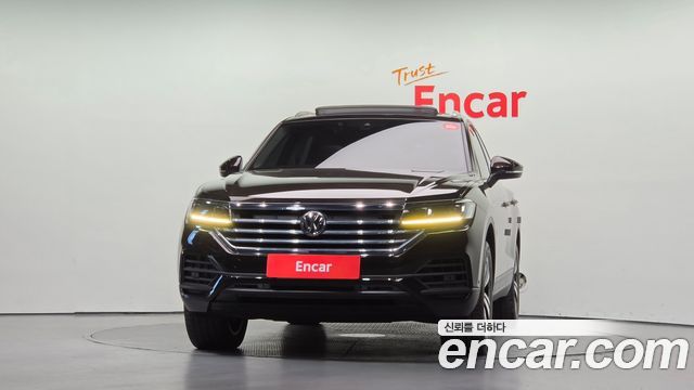 Volkswagen Touareg 2020 — photo 3