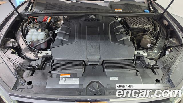 Volkswagen Touareg 2020 — photo 6