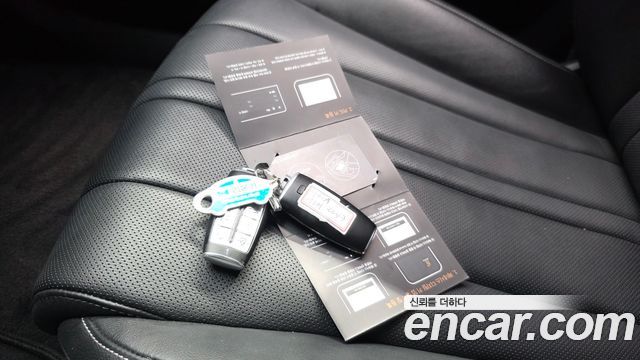 Genesis G80 2022 — photo 32