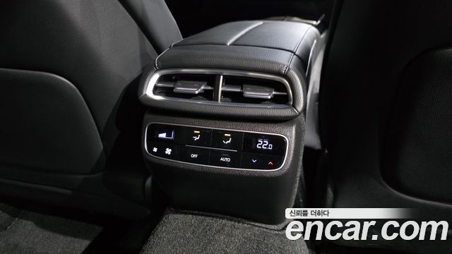 Genesis G80 2022 — photo 34