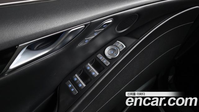 Genesis G80 2022 — photo 39