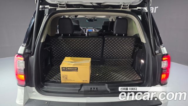 Ford Expedition 2021 — photo 24