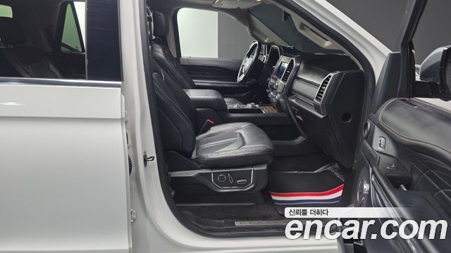 Ford Expedition 2021 — photo 16