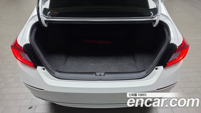 Honda Accord 2019 — photo 22