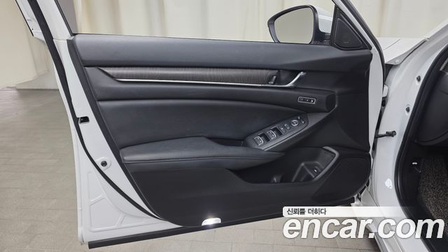 Honda Accord 2019 — photo 14