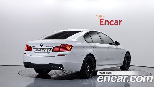 BMW 5-Series 2016 — photo 2