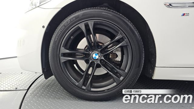 BMW 5-Series 2016 — photo 5