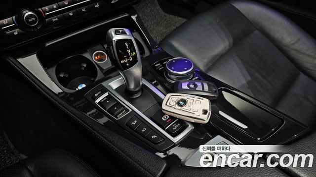 BMW 5-Series 2016 — photo 9