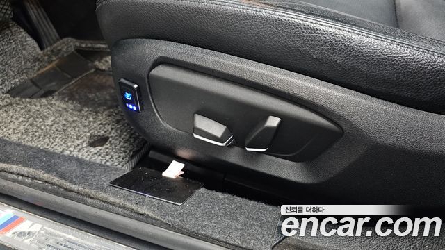 BMW 5-Series 2016 — photo 17