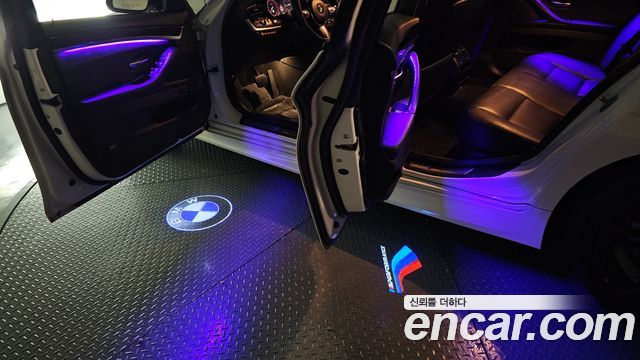 BMW 5-Series 2016 — photo 20
