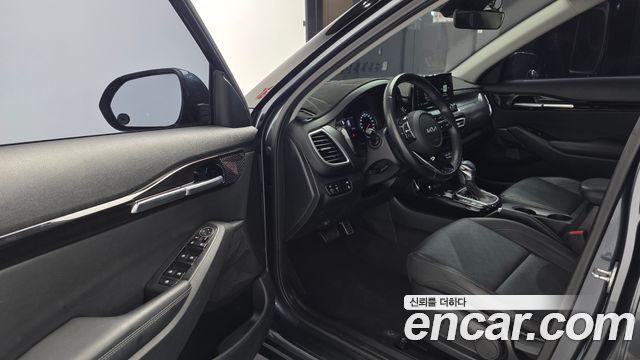 Kia Seltos 2022 — photo 10