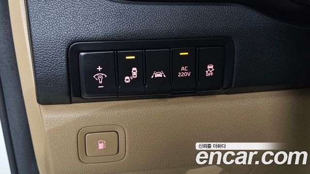 Kia Canival 2018 — photo 13