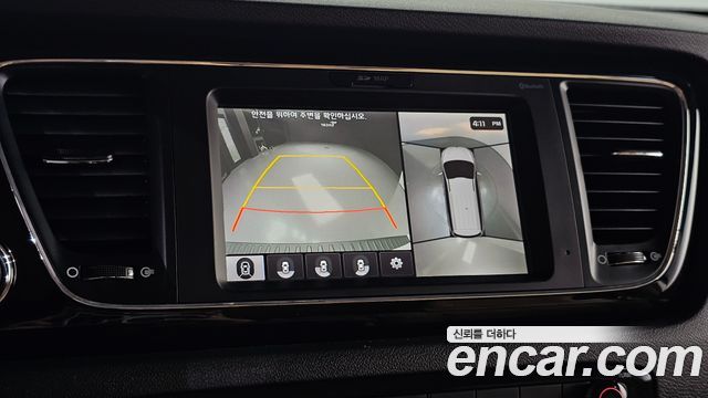 Kia Canival 2018 — photo 16