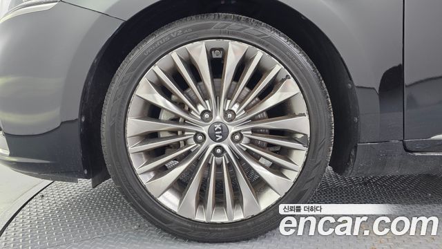 Kia K7 2018 — photo 5