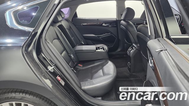 Kia K7 2018 — photo 12