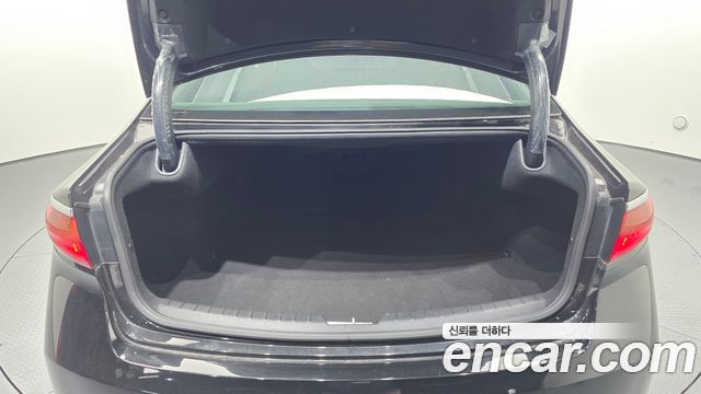 Kia K7 2018 — photo 19