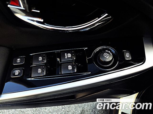 KG Mobility KORANDO 2014 — photo 16