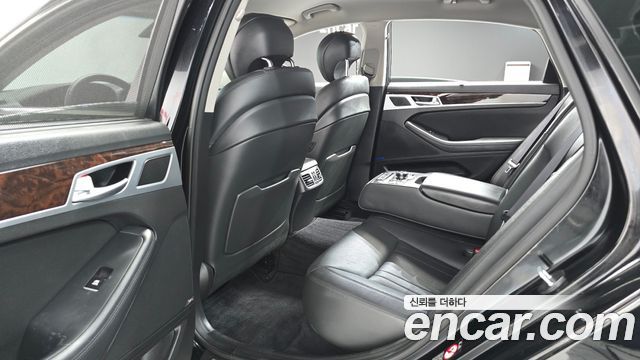 Hyundai Genesis 2015 — photo 17