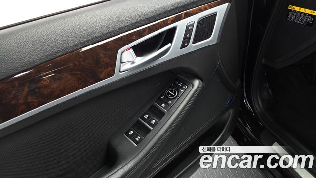 Hyundai Genesis 2015 — photo 26