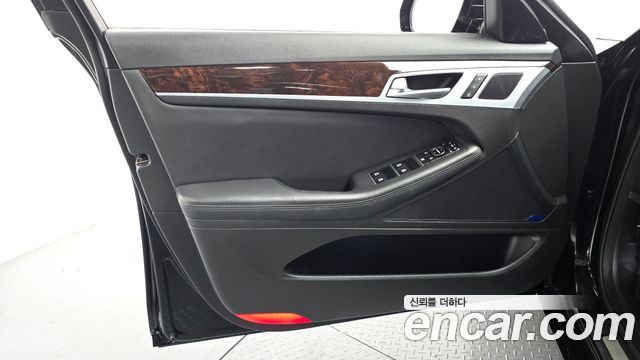 Hyundai Genesis 2015 — photo 14