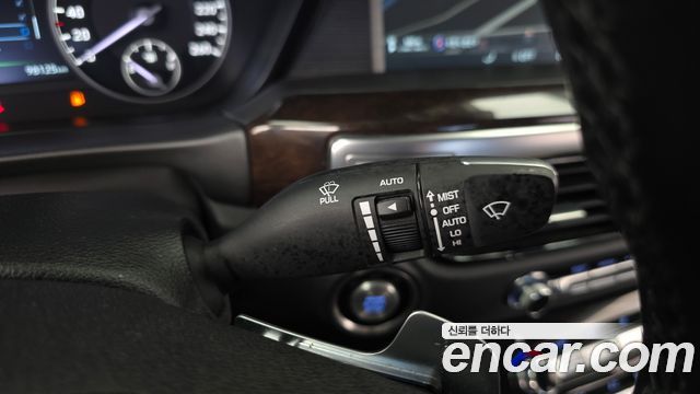 Genesis EQ900 2016 — photo 16