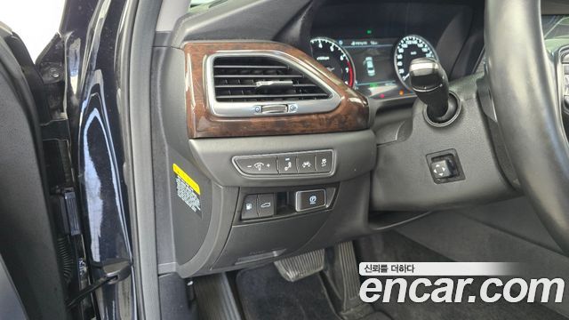 Genesis EQ900 2016 — photo 17