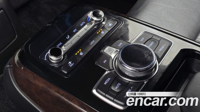 Genesis EQ900 2016 — photo 19