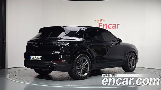 Porsche Cayenne 2024 — photo 2