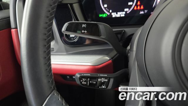 Porsche Cayenne 2024 — photo 22