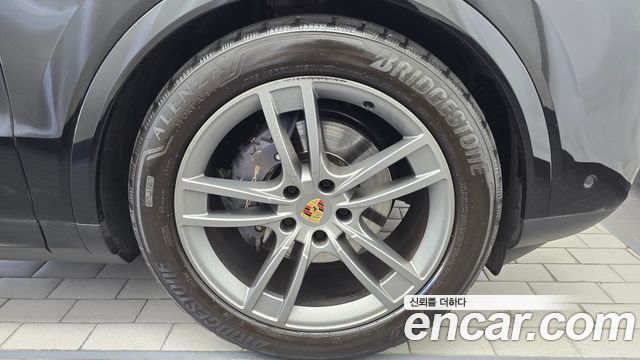 Porsche Cayenne 2024 — photo 7