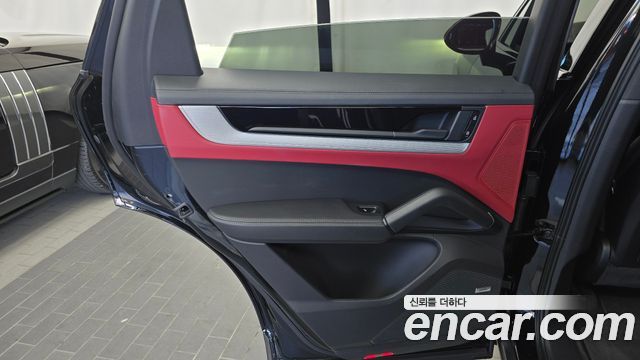 Porsche Cayenne 2024 — photo 15