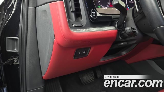Porsche Cayenne 2024 — photo 28
