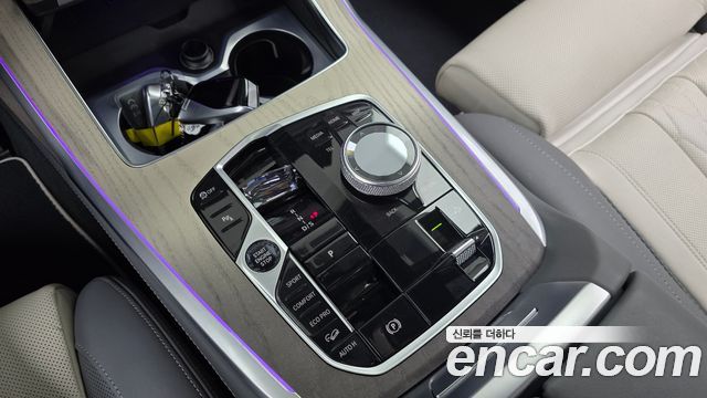 BMW X7 2023 — photo 12
