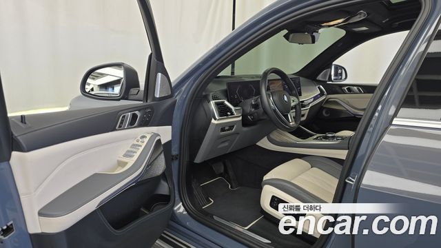 BMW X7 2023 — photo 13