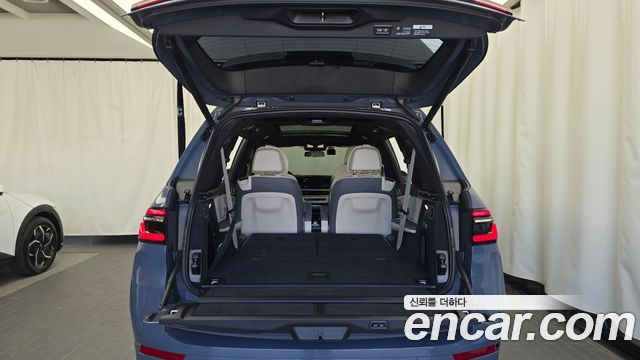 BMW X7 2023 — photo 23