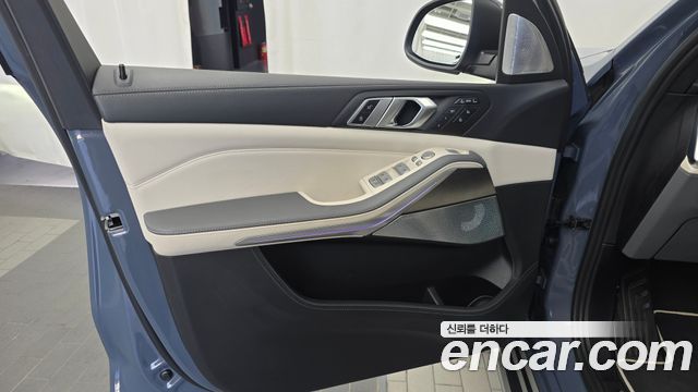 BMW X7 2023 — photo 14