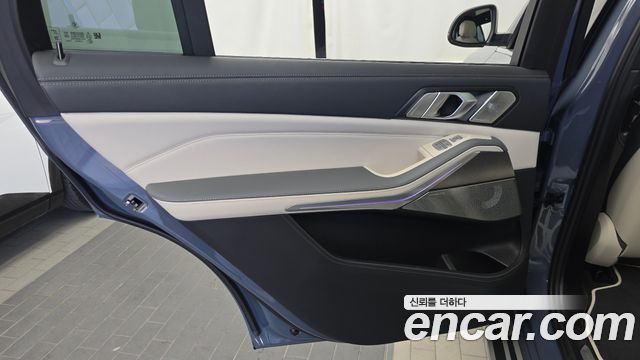 BMW X7 2023 — photo 15