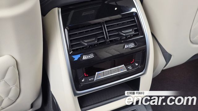 BMW X7 2023 — photo 31