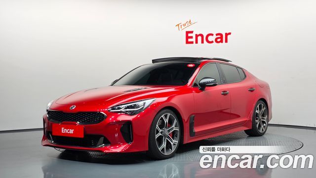 Kia Stinger 2019 — photo 1