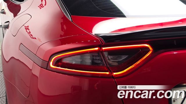 Kia Stinger 2019 — photo 9