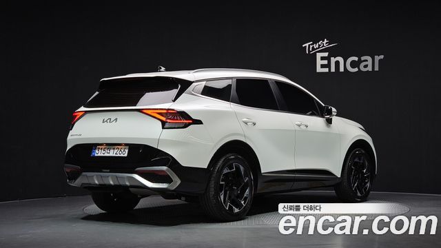 Kia Sportage 2023 — photo 2
