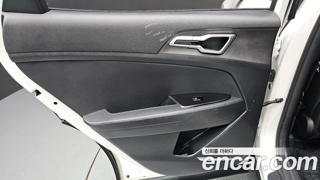 Kia Sportage 2023 — photo 15