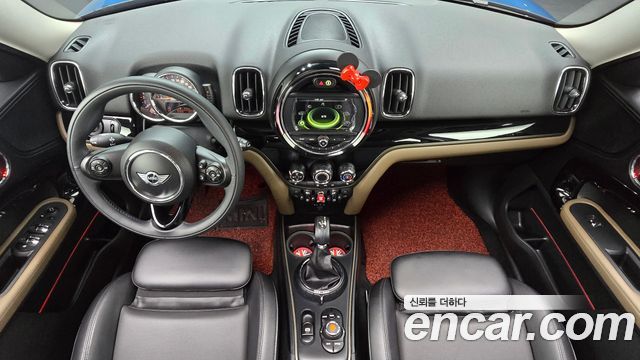 Mini Countryman 2018 — photo 10