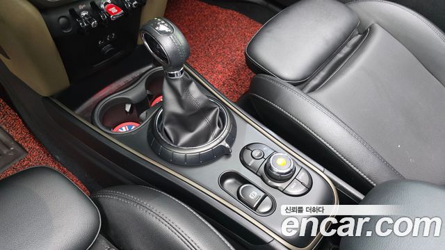 Mini Countryman 2018 — photo 12