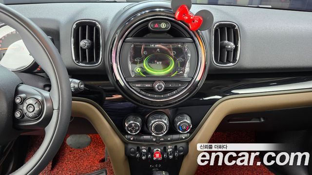 Mini Countryman 2018 — photo 20